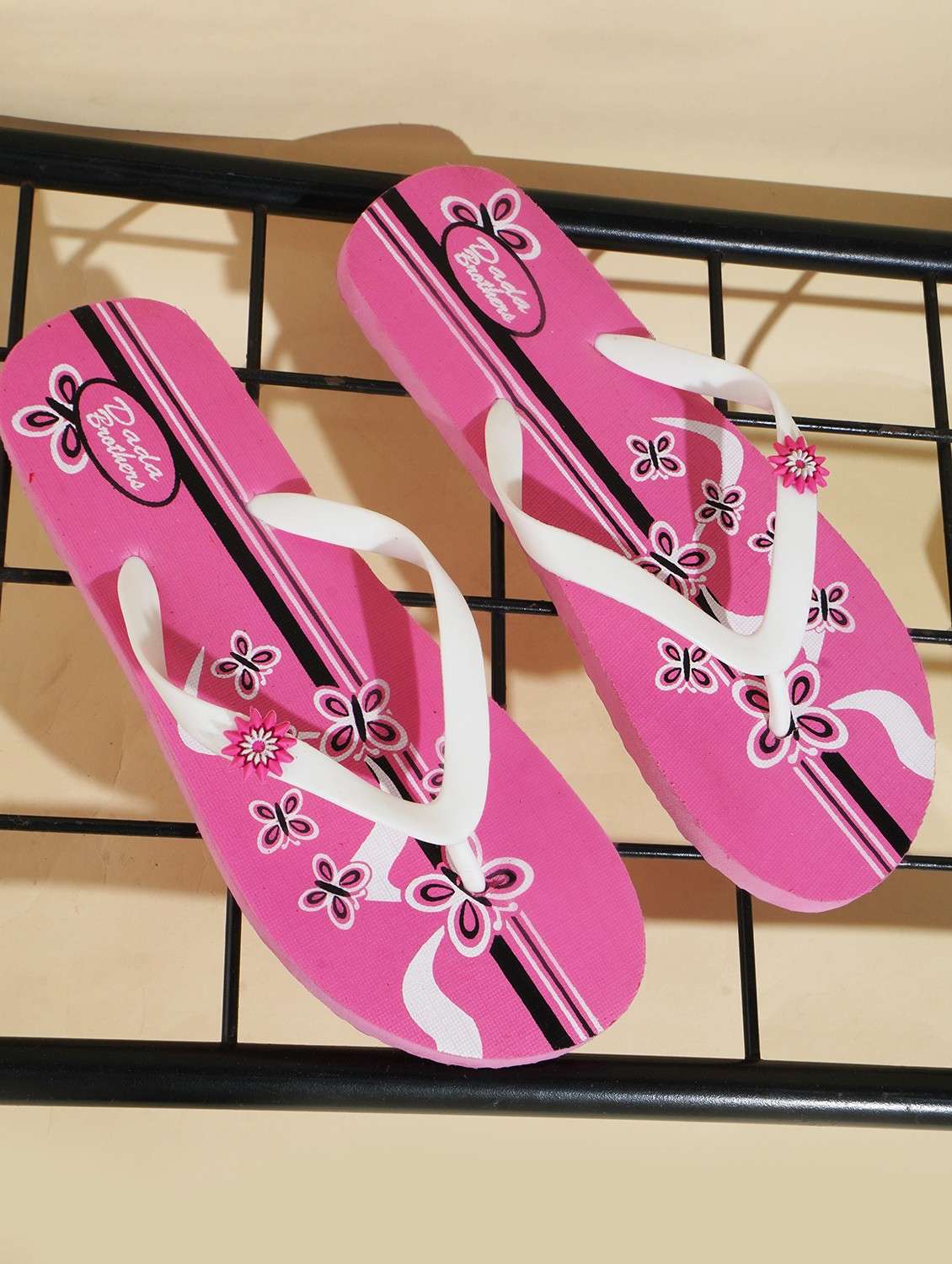 pink colored slippers flip flop - 21099730 -  Standard Image - 1