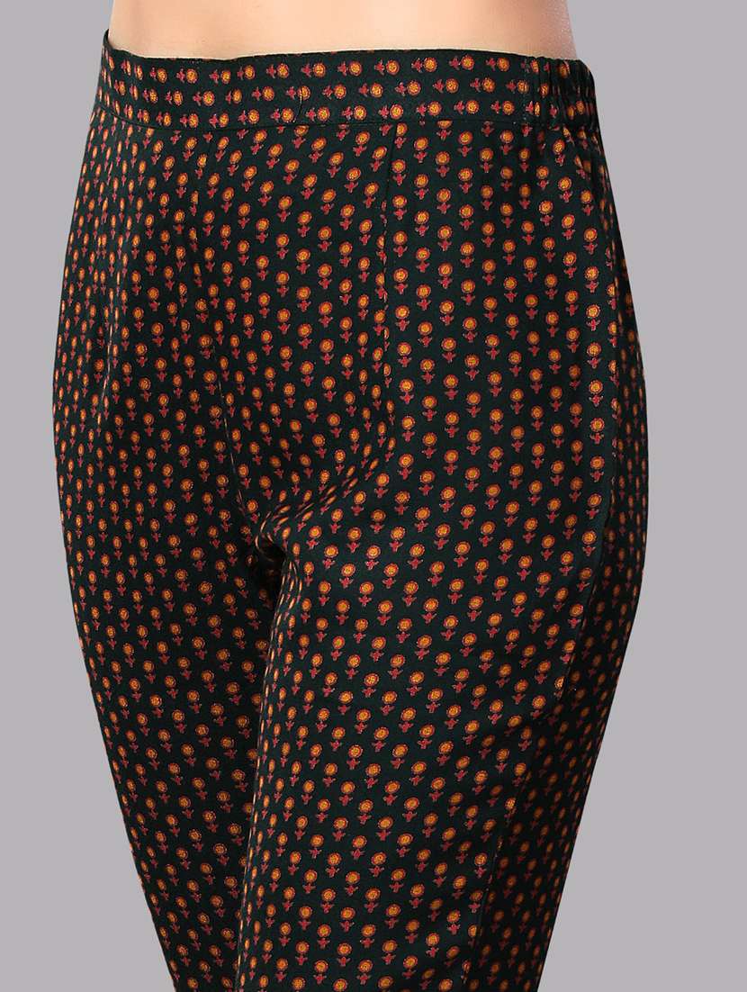 women black kurta pant set with dupatta - 21100641 -  Standard Image - 4