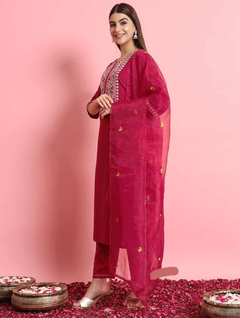 women three quarter sleeve kurta pant with dupatta set - 21102156 -  Standard Image - 1