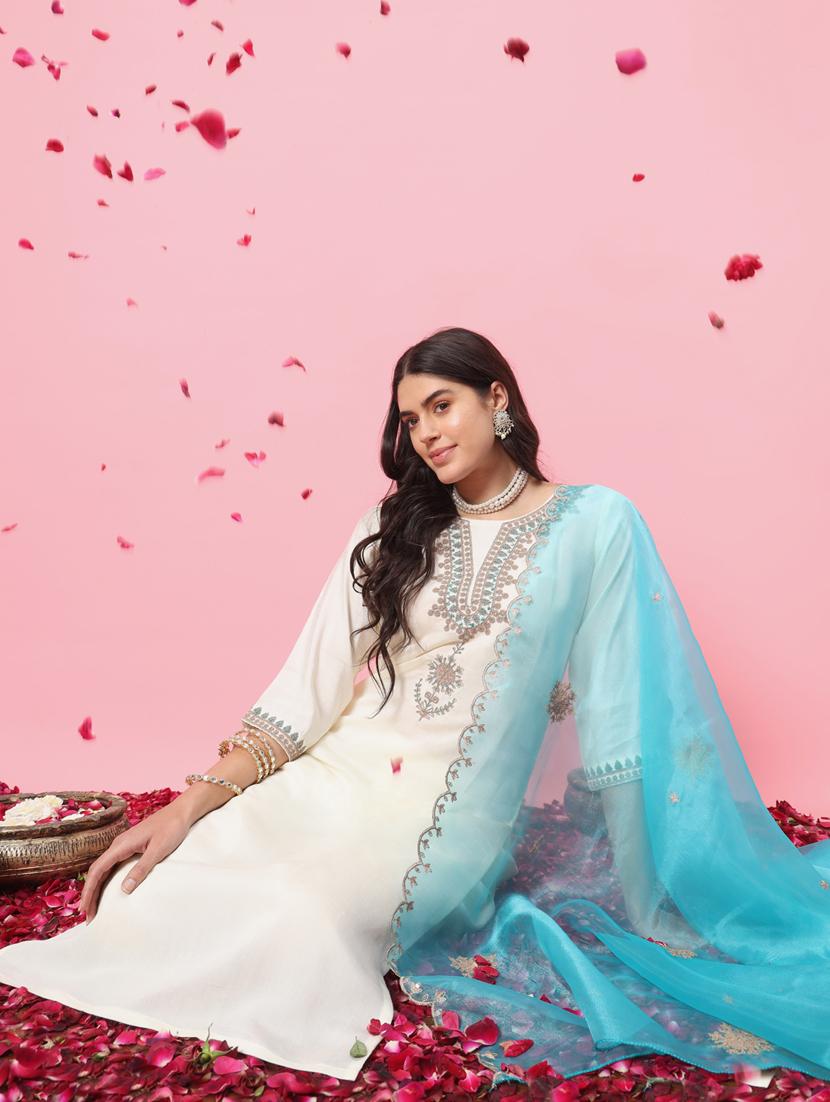 women three quarter sleeve kurta pant with dupatta set - 21102186 - Standard Image - 4