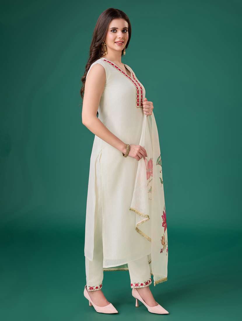 women embroidered kurta pant with dupatta set - 21102914 -  Standard Image - 1