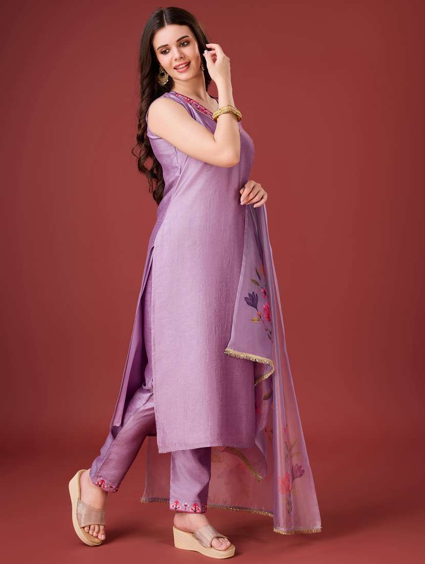 women embroidered kurta pant with dupatta set - 21102916 -  Standard Image - 1