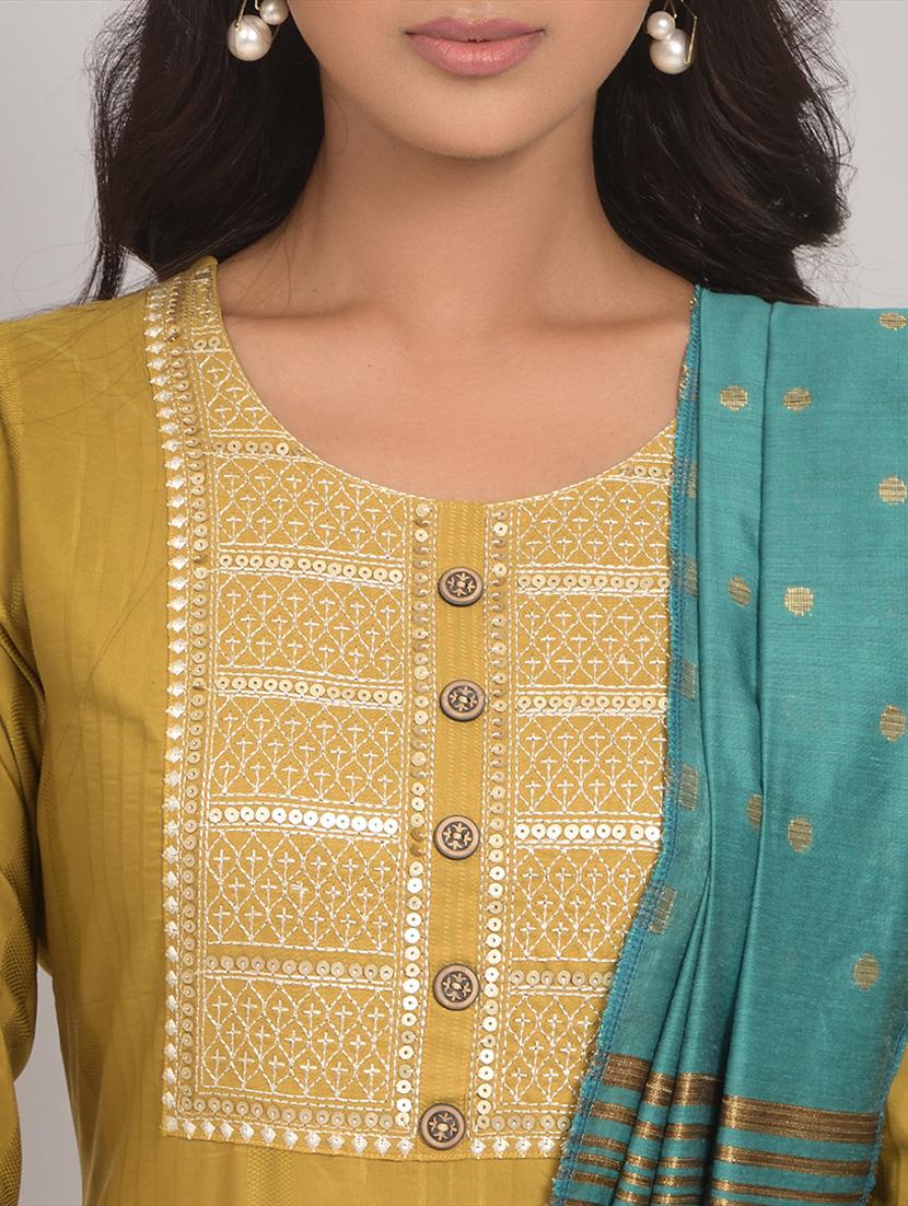 yellow embroidered detailed suit set - 21112839 - Standard Image - 4