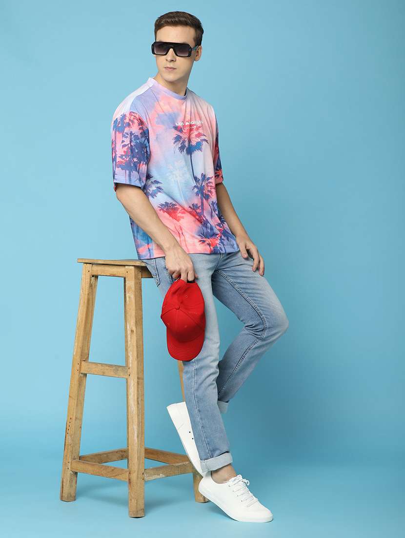 men round neck printed t-shirt - 21134980 - Standard Image - 4