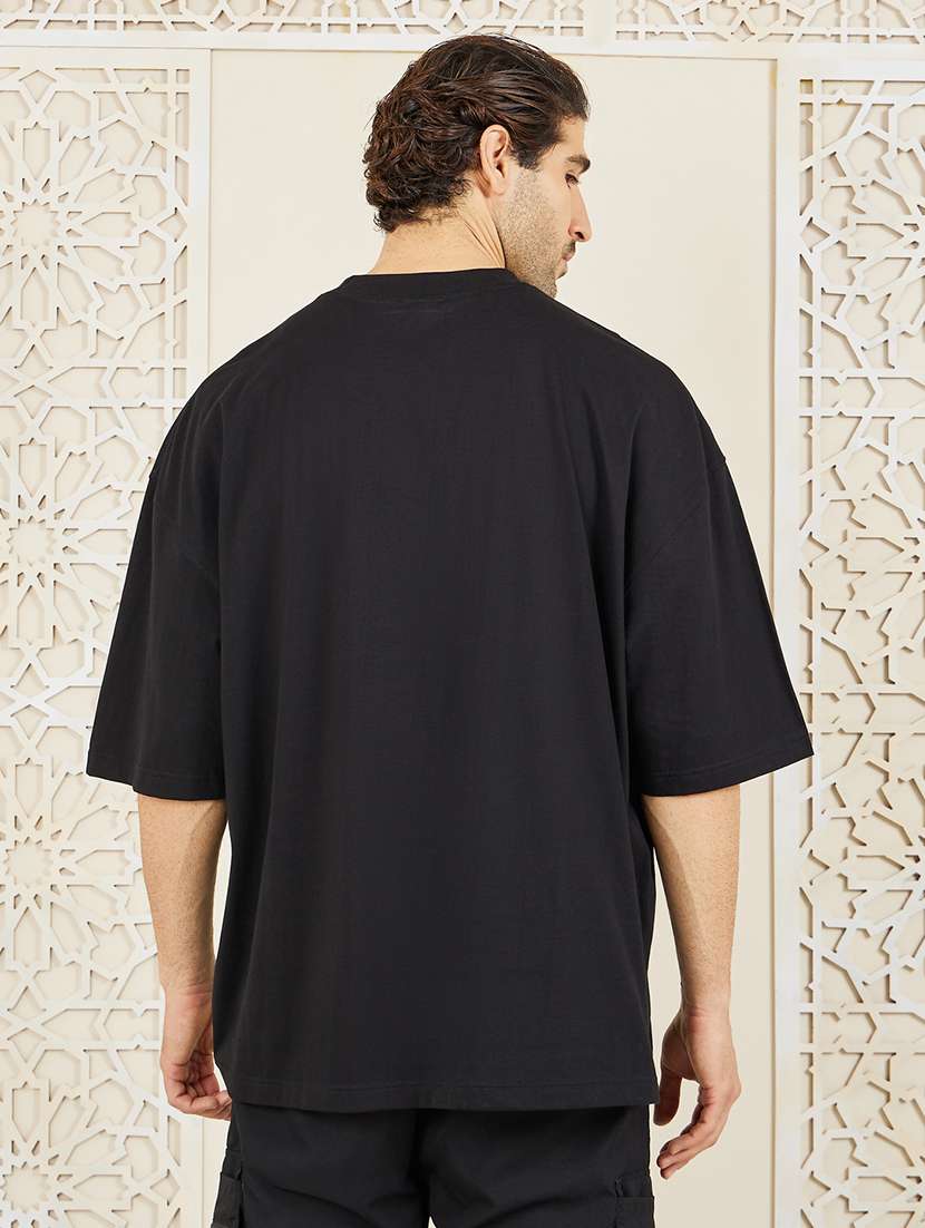 men round neck short sleeves t-shirt - 21135454 -  Standard Image - 1