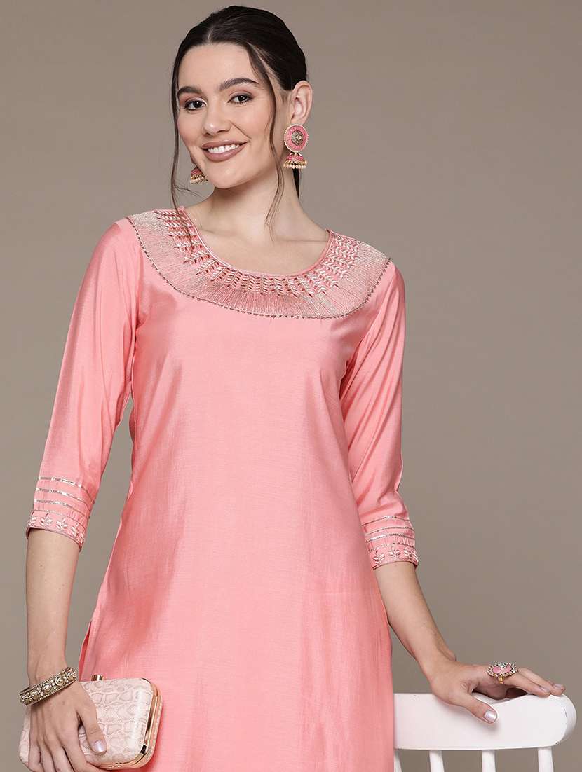 women three quarter sleeve kurta pant with dupatta set - 21135995 - Standard Image - 4