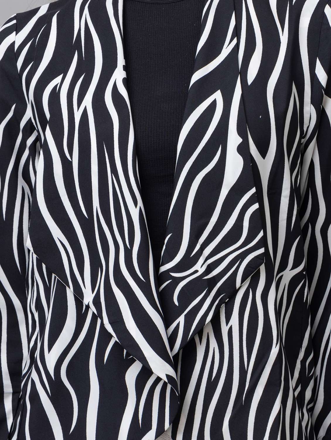 women black animal printed shrug - 21137836 -  Standard Image - 4