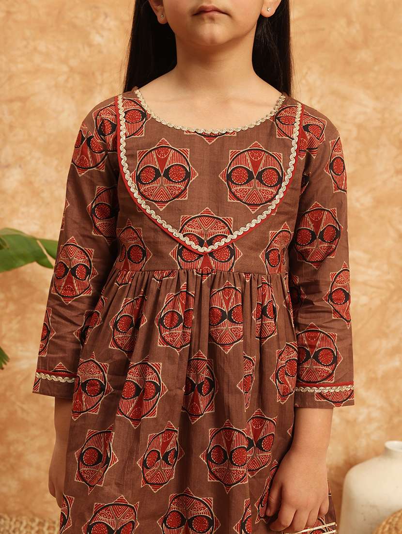 girls printed kurta sharara suit set - 21138291 -  Standard Image - 4