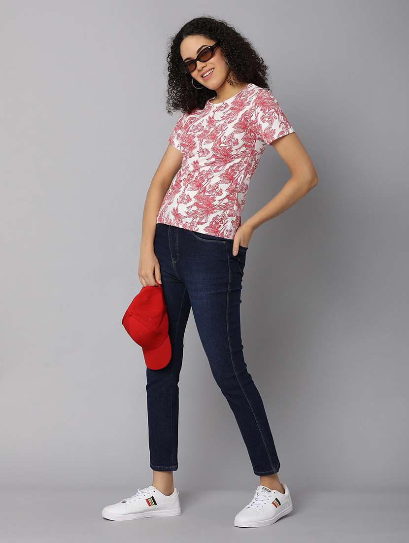 women all over print short sleeves crop t-shirt - 21139447 - Standard Image - 4