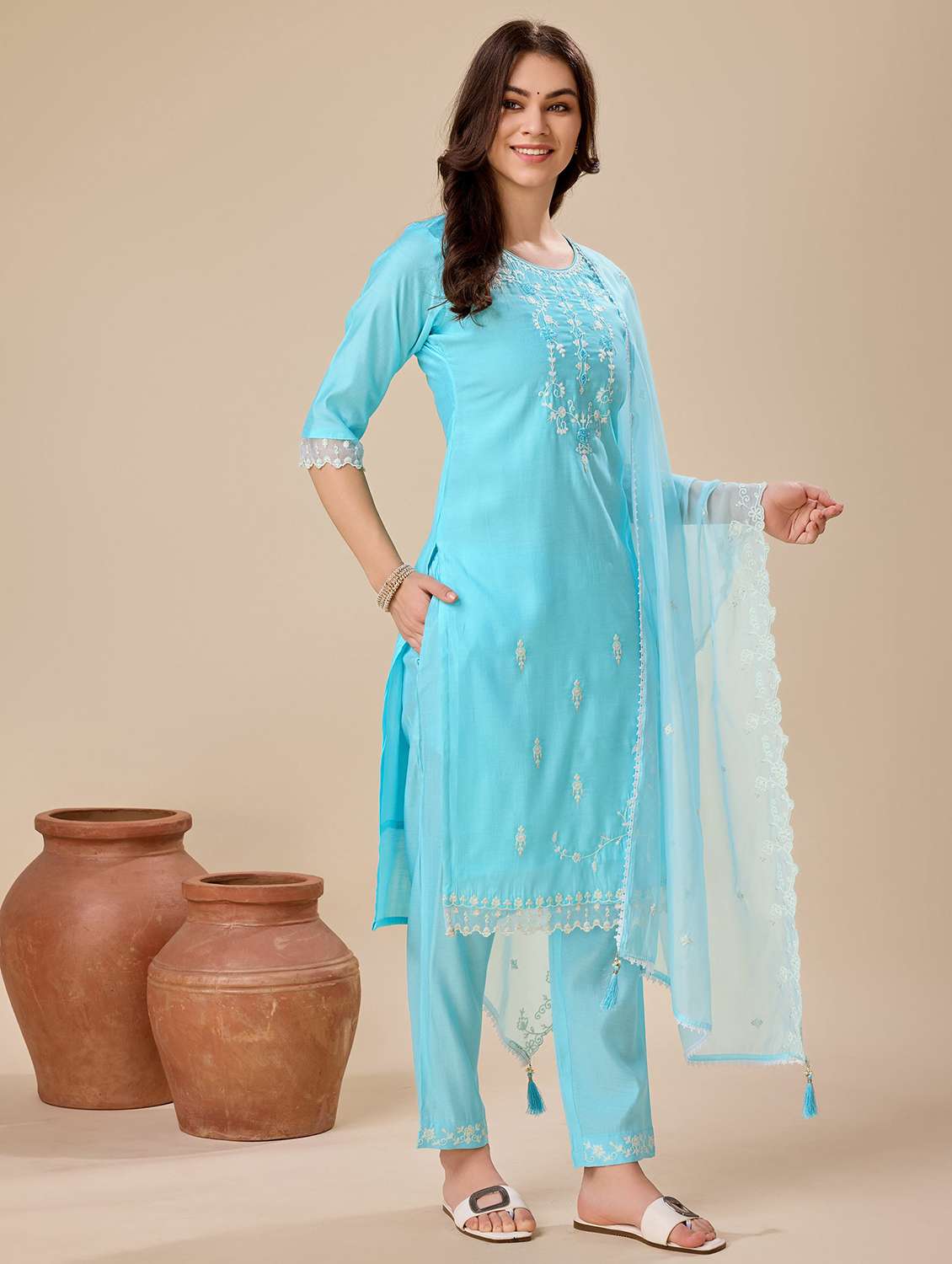 women embroidered kurta pant set with dupatta - 21139866 -  Standard Image - 1