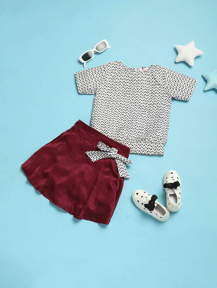 girls off white printed skirt top
