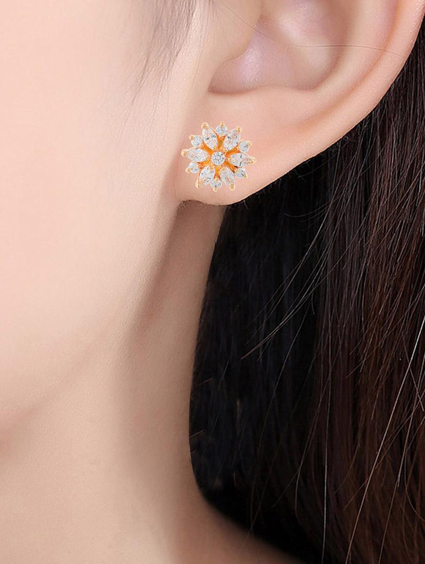 women gold brass studs earring - 21143579 - Standard Image - 4