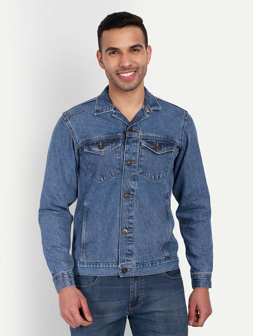 men spread collar neck denim jacket