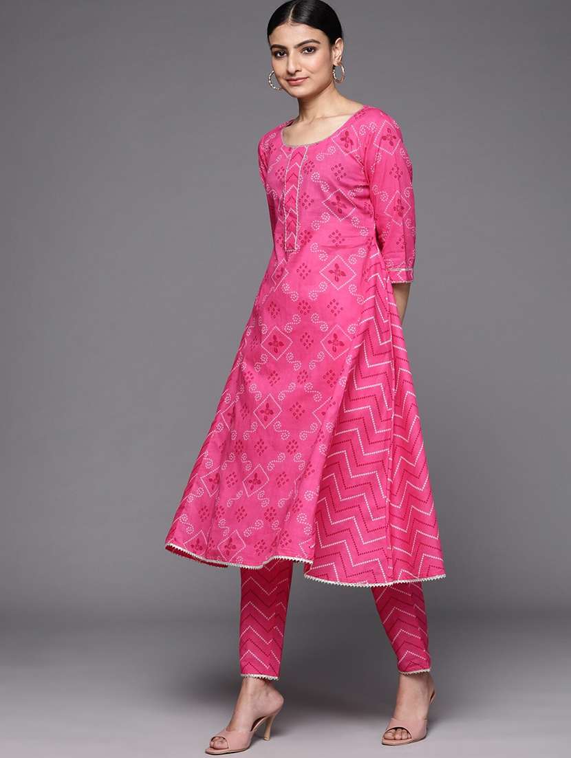 women three quarter sleeve kurta pant with dupatta set - 21145390 - Standard Image - 1