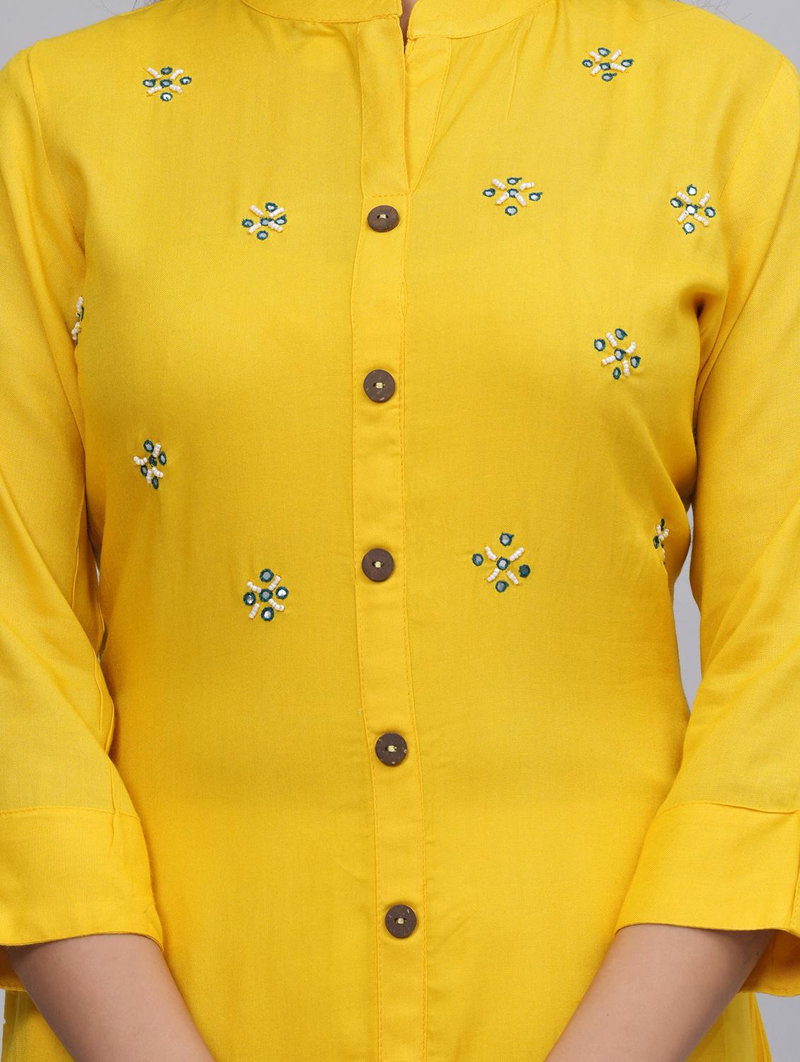 women mandarin neck kurta palazzo set - 21152675 - Standard Image - 4