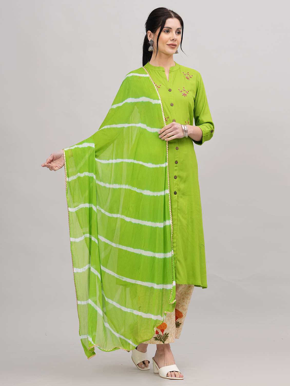women mandarin neck kurta palazzo set with dupatta