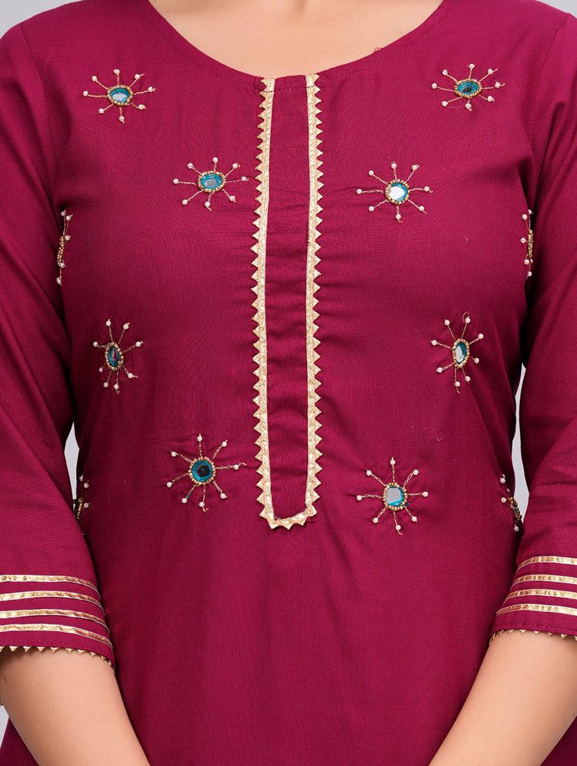 women three quarter sleeve straight kurta - 21161266 - Standard Image - 4