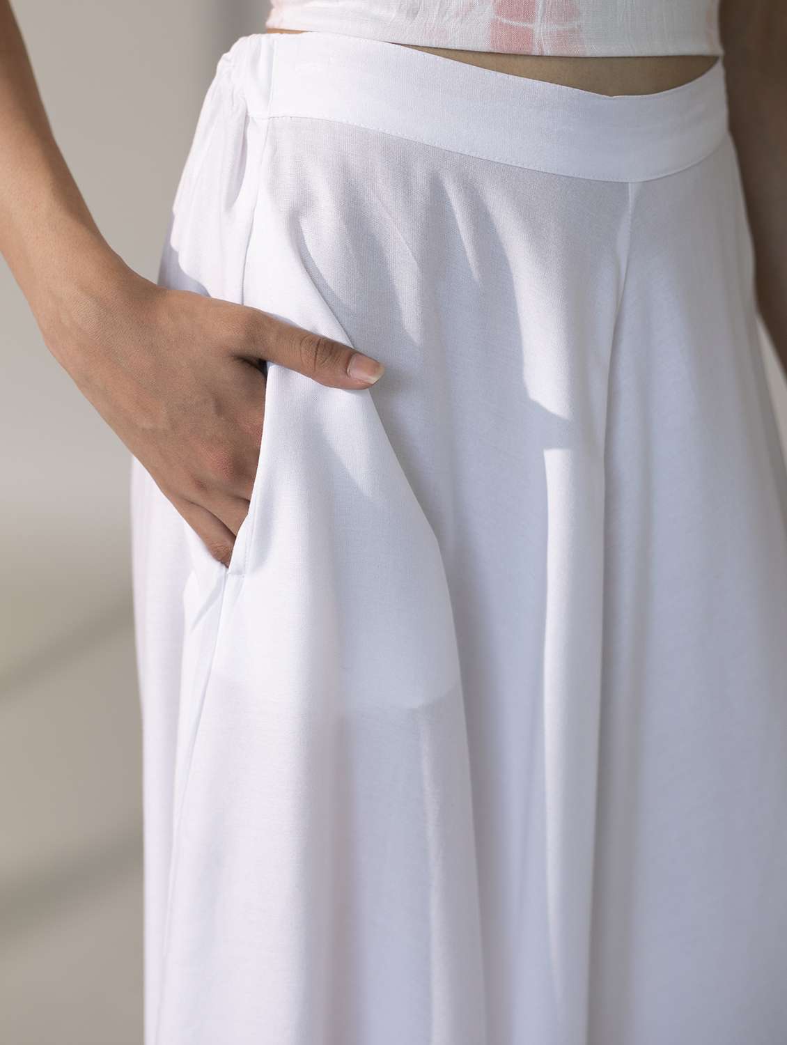 women solid high rise harem pant  - 21161300 -  Standard Image - 4