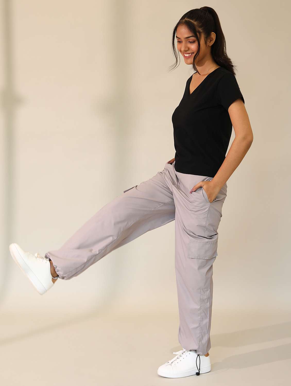 women solid short sleeves t-shirt - 21164617 -  Standard Image - 1