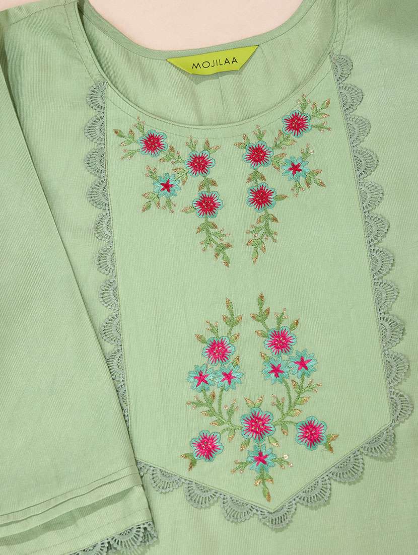 women three quarter sleeve straight kurta - 21167759 -  Standard Image - 6