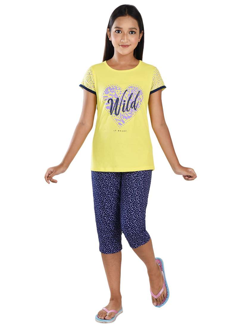 girls graphic printed capri set