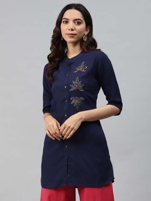 women self design straight kurti - 21171056 - Standard Image - 0