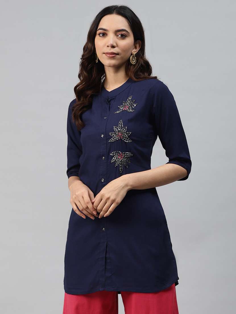 women self design straight kurti - 21171056 - Zoom Image - 0
