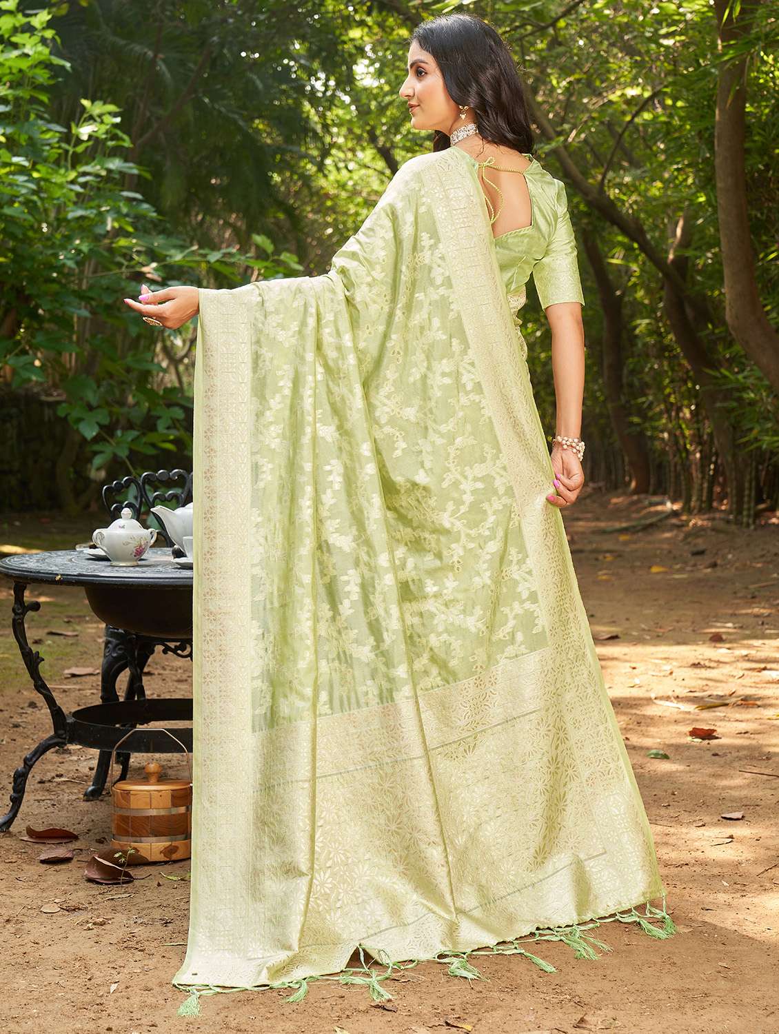 women self design banarasi saree - 21173963 - Standard Image - 1