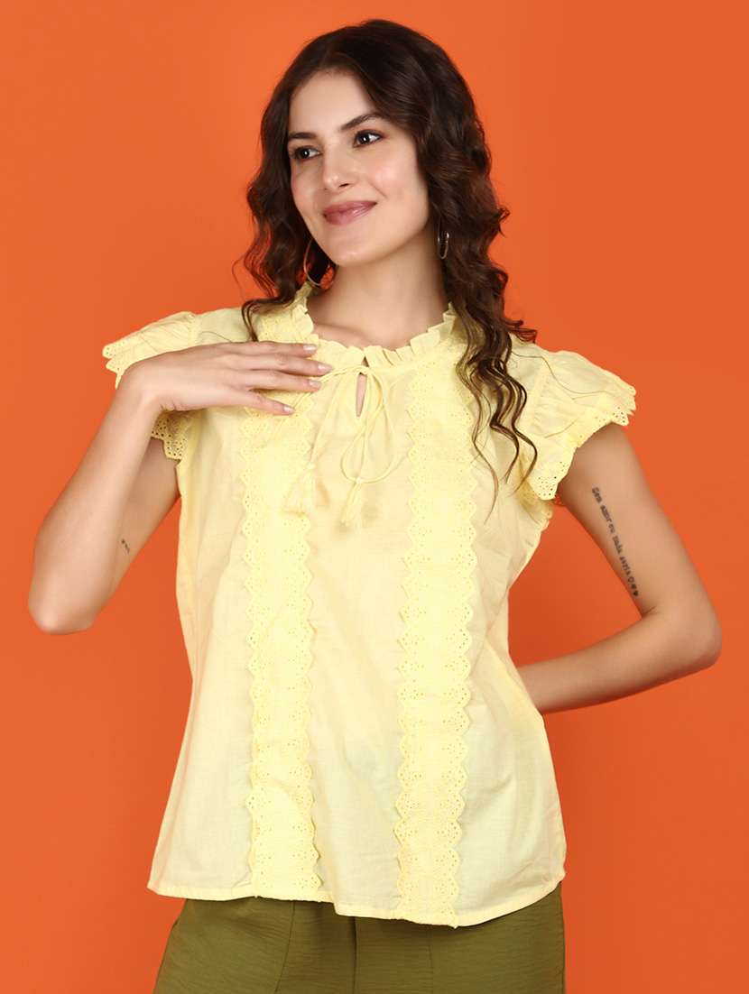 women solid lace detailed top