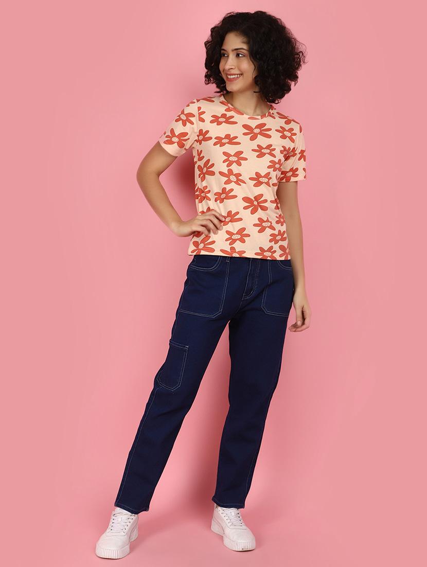 women all over print round neck t-shirt - 21176865 - Standard Image - 4