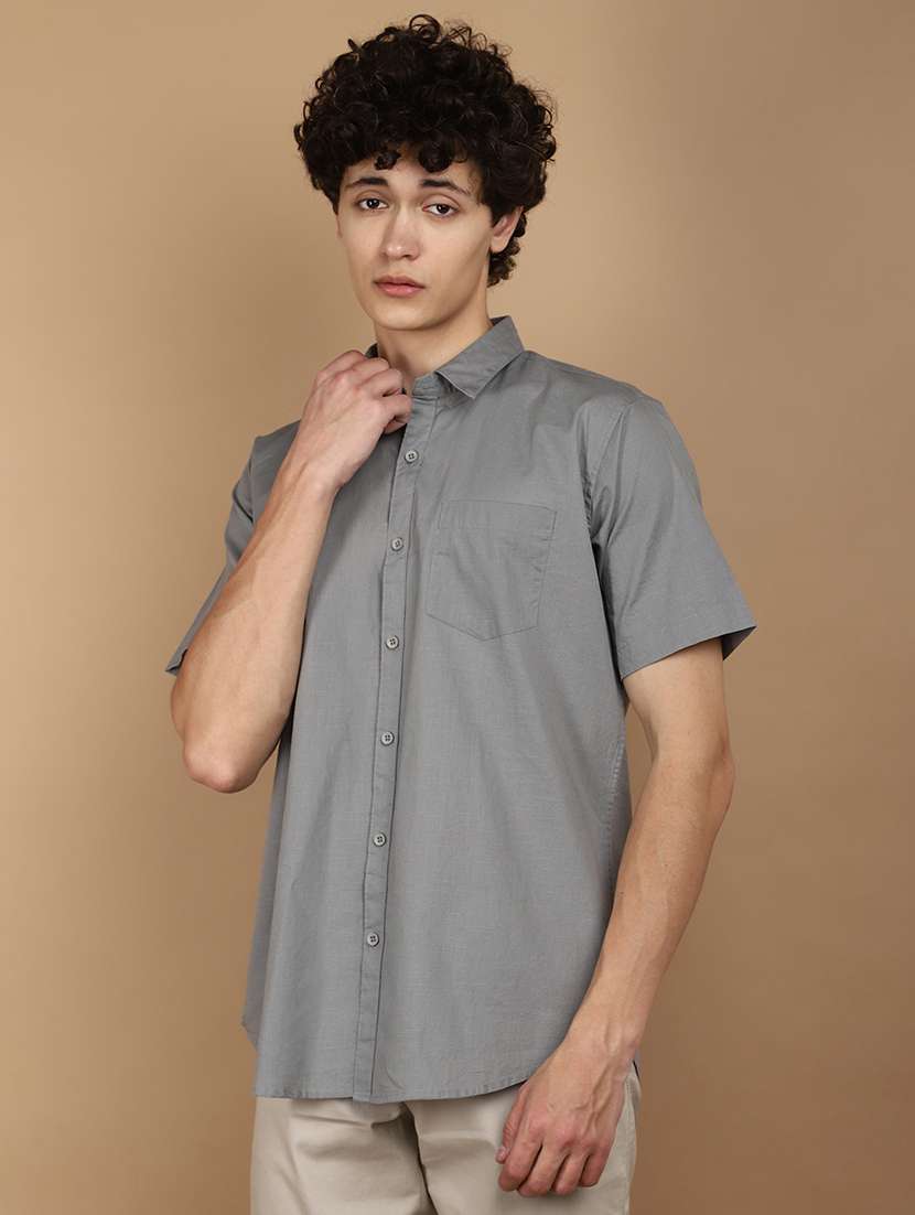 men collared short sleeves casual shirt