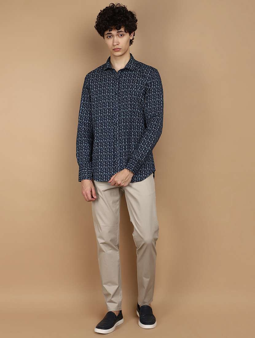 men collared long sleeves casual shirt - 21177073 -  Standard Image - 4