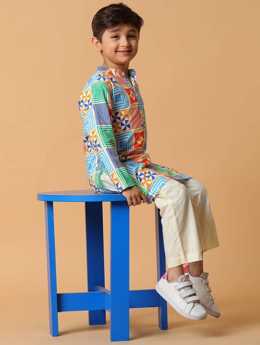 white printed viscose kurta set - 21178274 -  Standard Image - 1