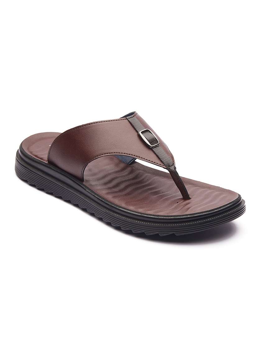 men slip on slippers - 21180990 -  Standard Image - 1