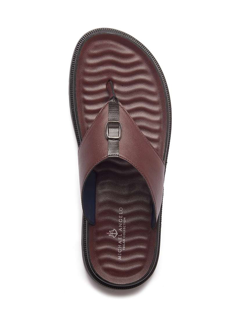 men slip on slippers - 21180990 -  Standard Image - 4