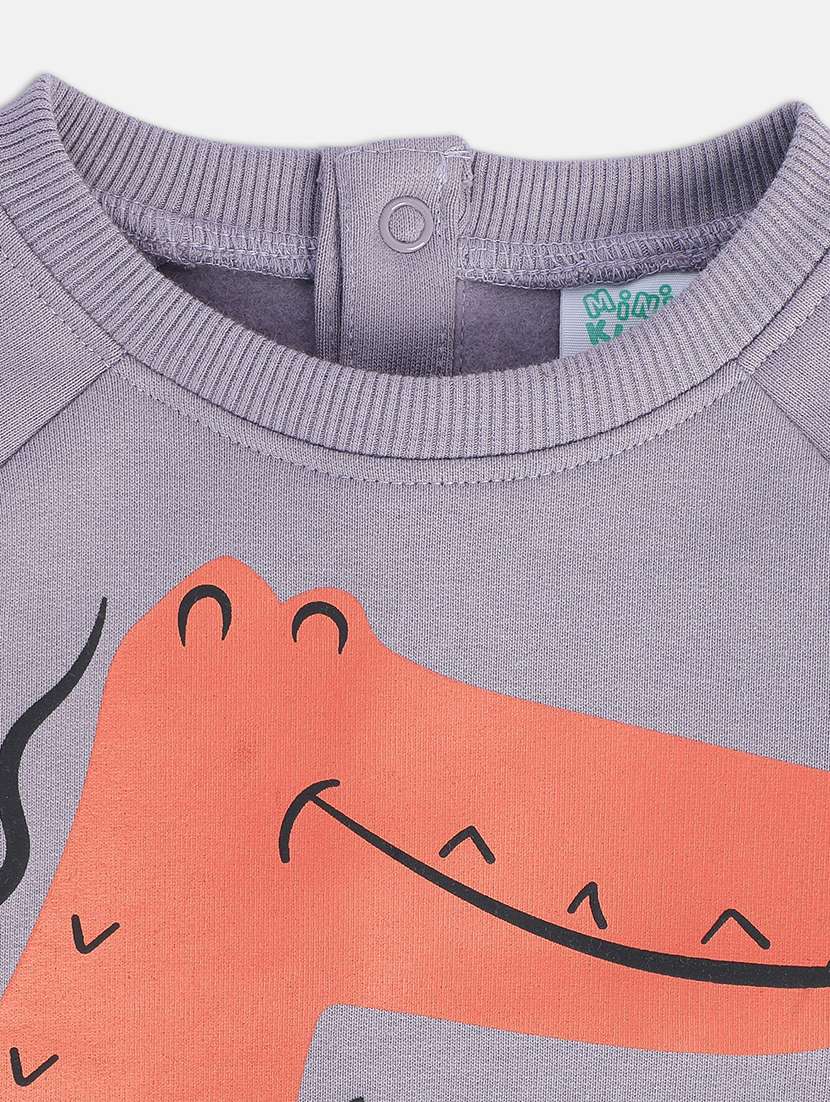round neck long sleeves sweatshirts - 21183497 - Standard Image - 4