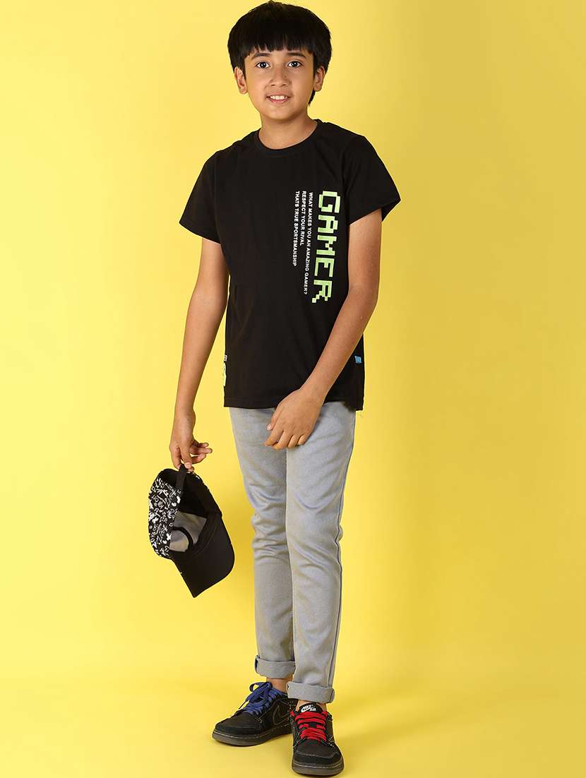 boys short sleeves placement print t-shirt - 21183654 -  Standard Image - 4