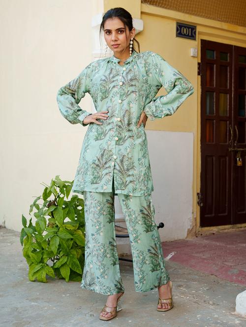 green cotton blend shirt and trouser co-ord set - 21185216 - Standard Image - 0
