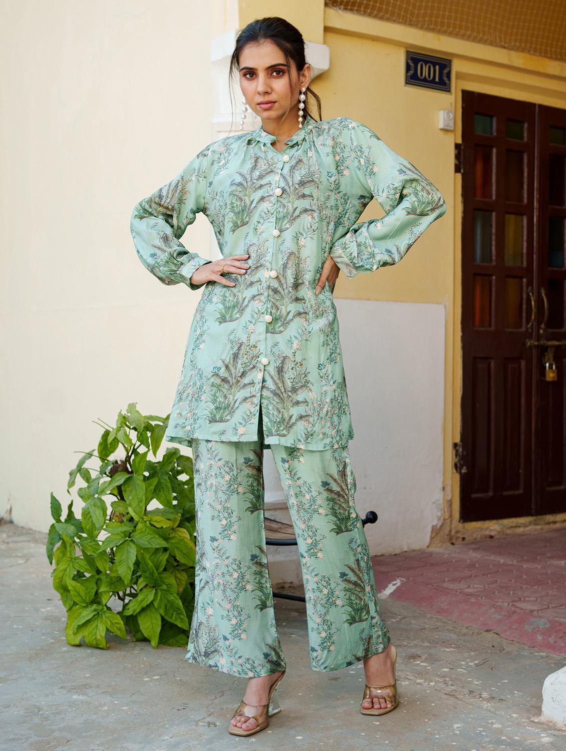 green cotton blend shirt and trouser co-ord set - 21185216 - Zoom Image - 0