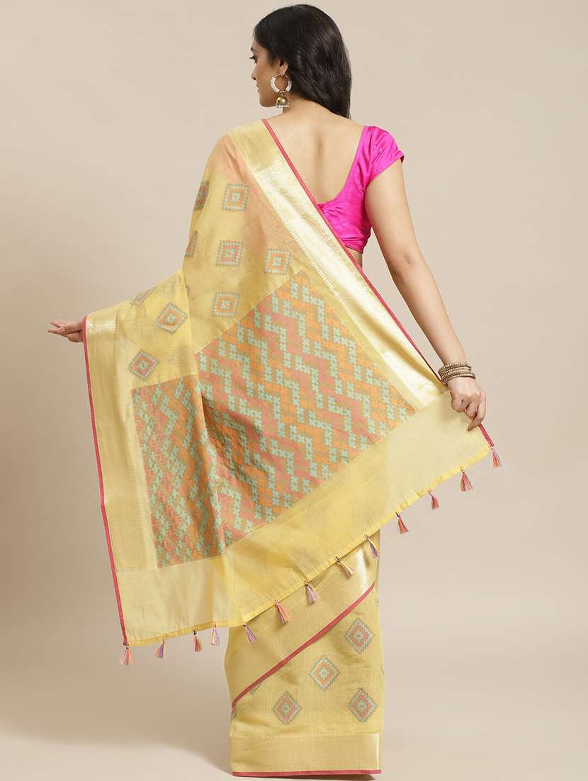 women self design bordered saree with blouse - 21185743 - Standard Image - 1