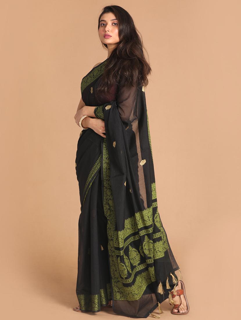 women self design bordered saree - 21185768 - Standard Image - 1