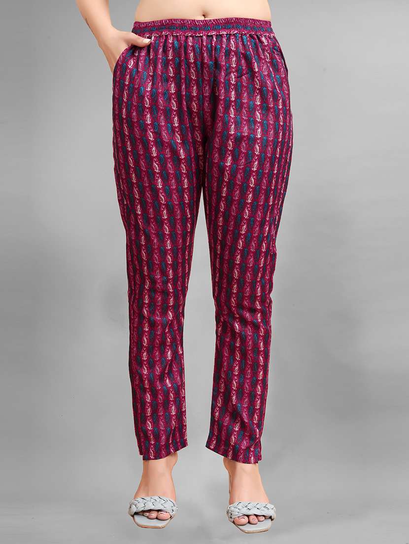 women round neck kurta pant set - 21186108 -  Standard Image - 4