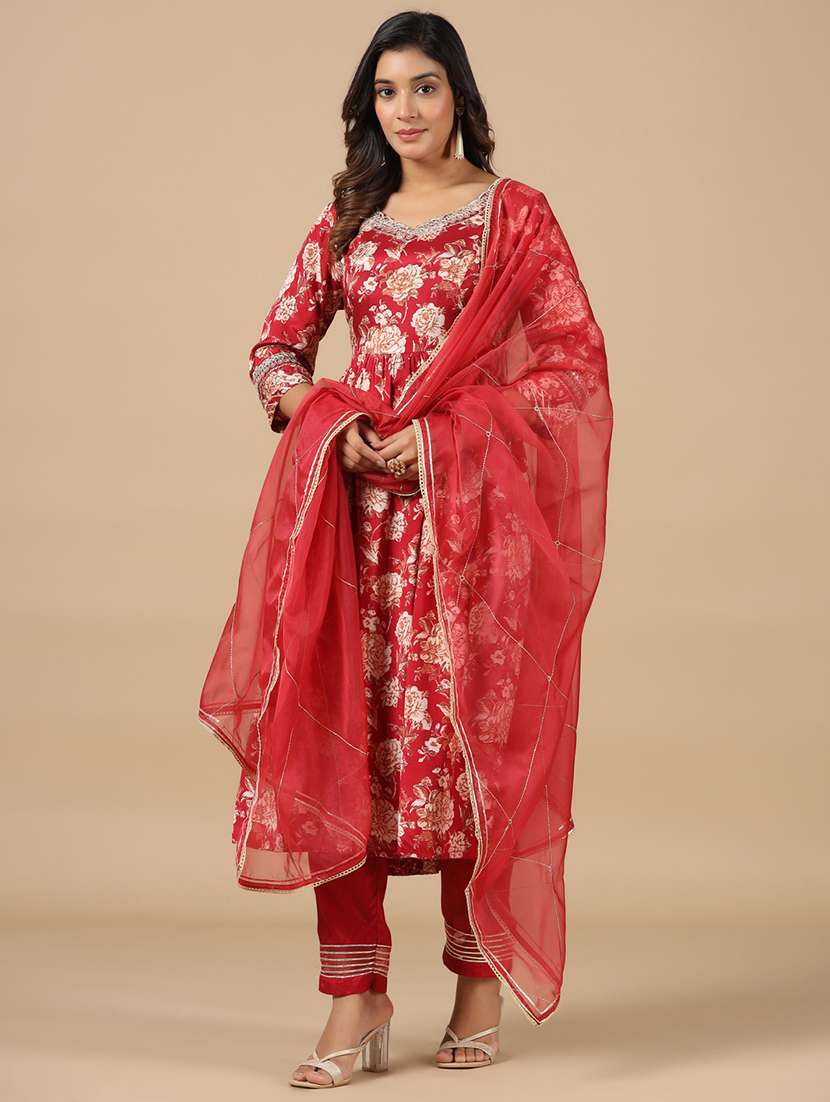 women three quarter sleeve kurta pant with dupatta set - 21195579 -  Zoom Image - 0