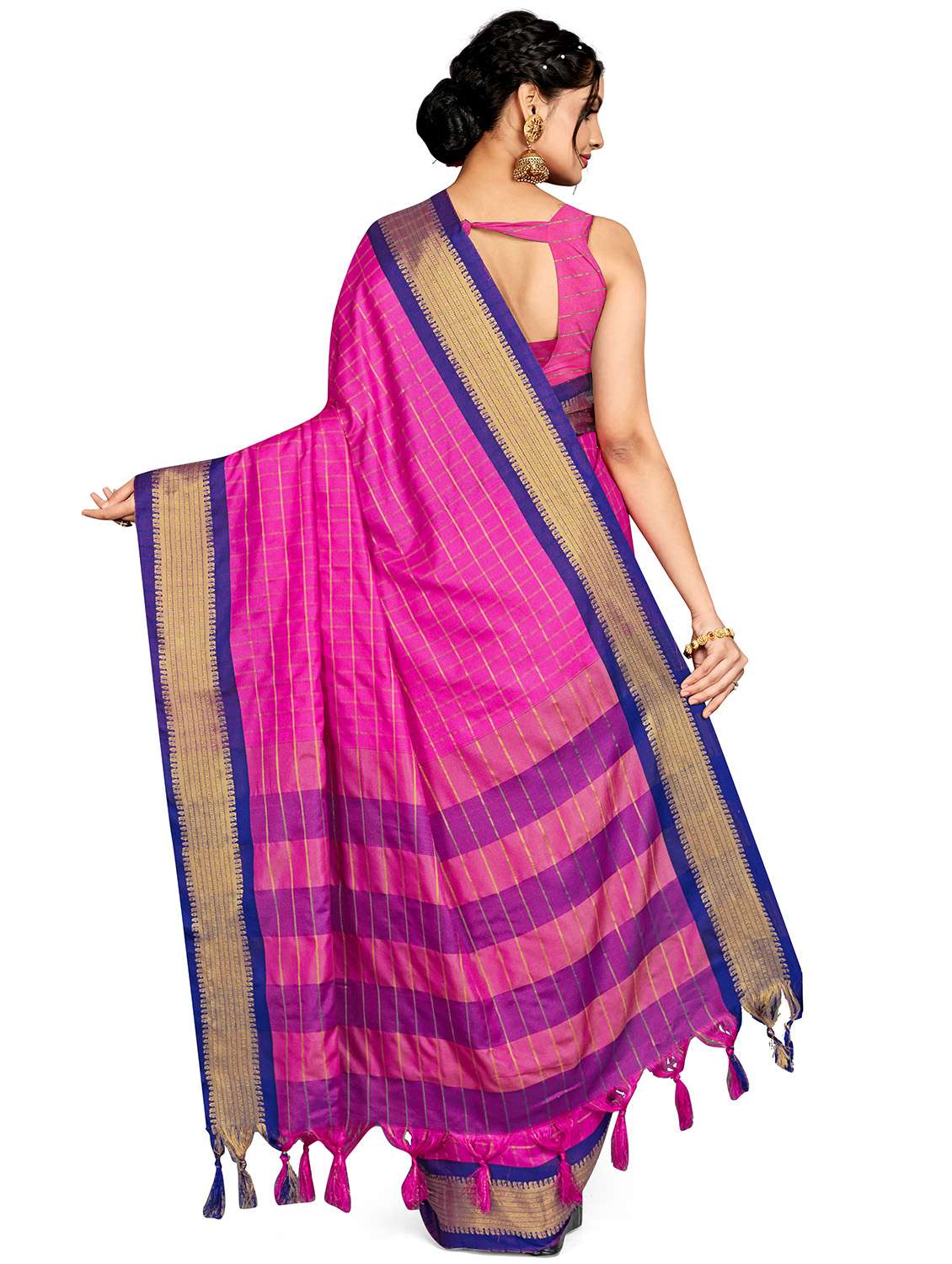 women checkered handloom saree with blouse - 21217638 - Standard Image - 1