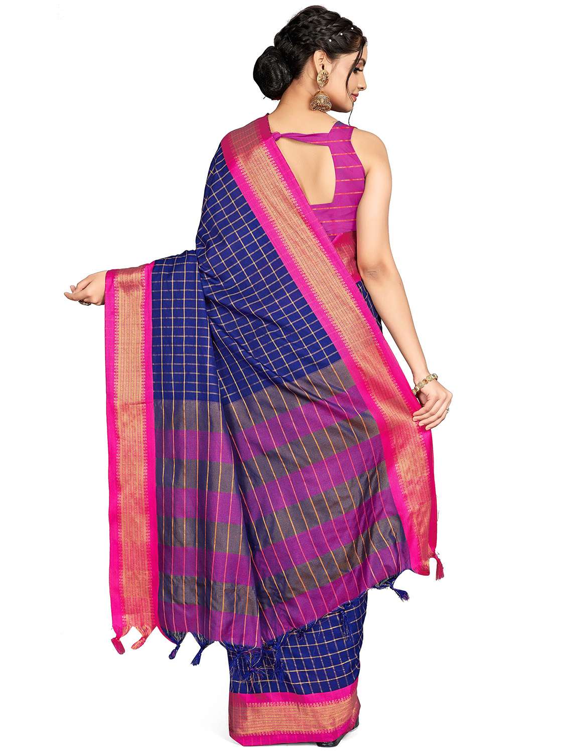 women checkered handloom saree with blouse - 21217640 -  Standard Image - 1