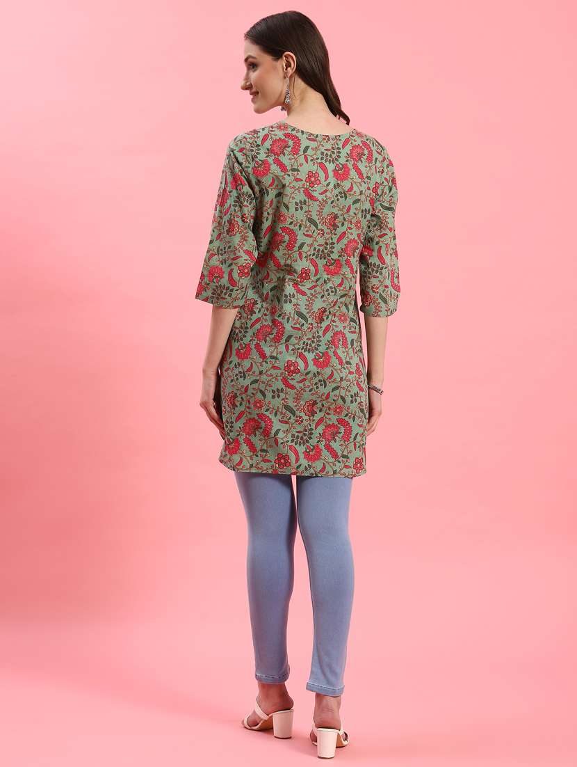 women three quarter sleeve straight kurti - 21221342 -  Standard Image - 4