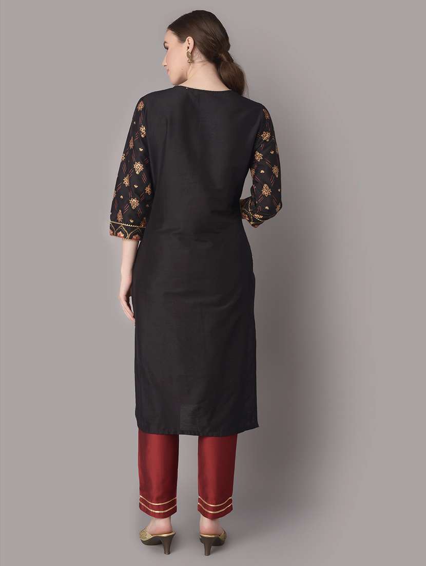 women black printed notch neck kurta pant set - 21221463 -  Standard Image - 4