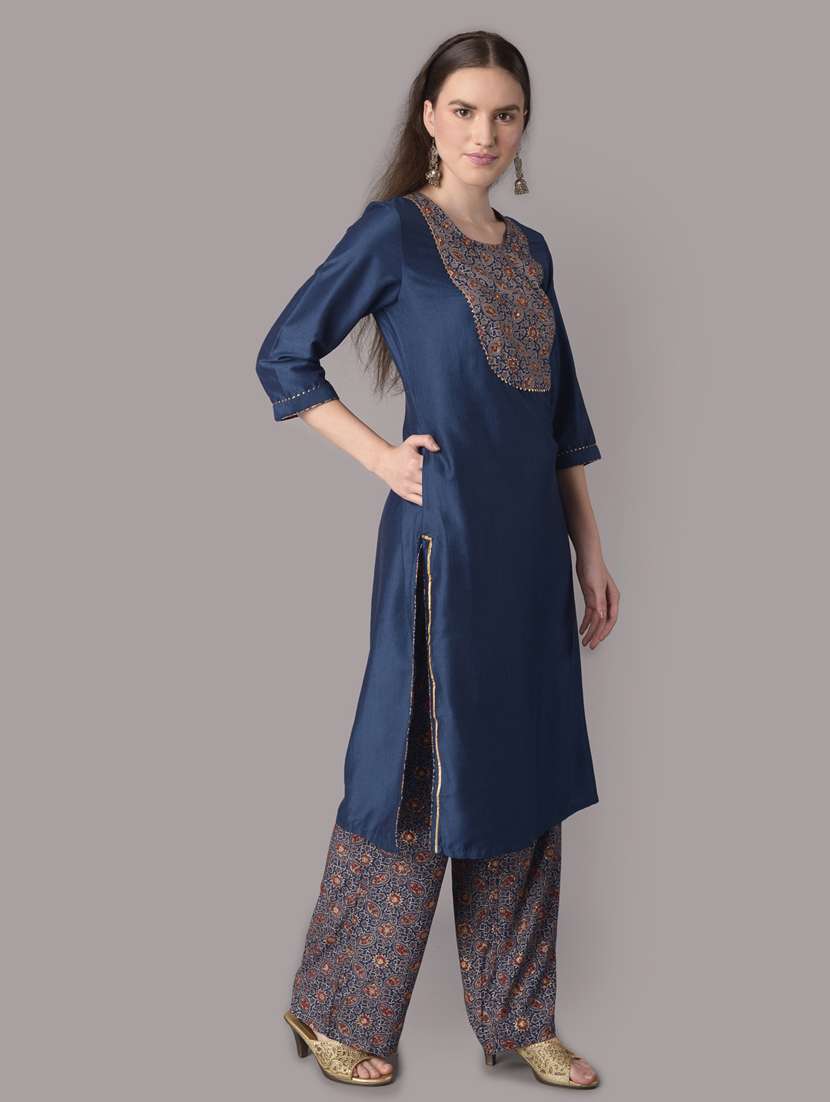women placement print round neck kurta pant set - 21221477 -  Standard Image - 1