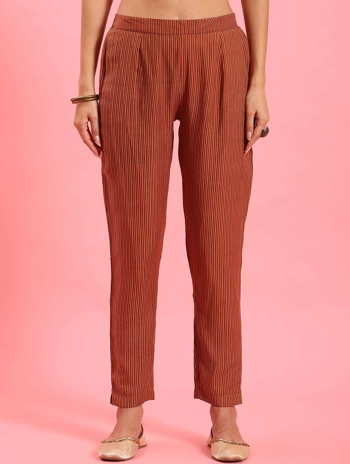 women three quarter sleeve kurta pant with dupatta set - 21221567 - Standard Image - 4