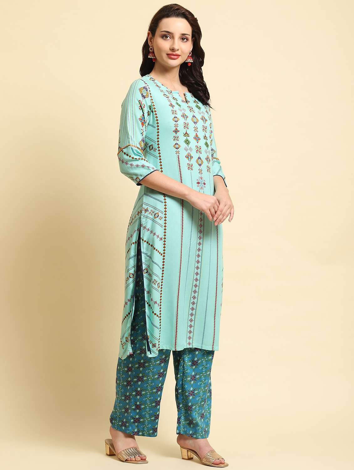 women notch neck kurta palazzo set - 21221590 - Standard Image - 1